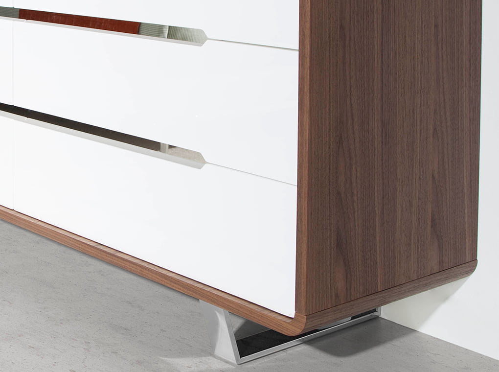 Comoda din Nuc cu Sertare Alb Lucios si Suport Metalic Angel Cerda