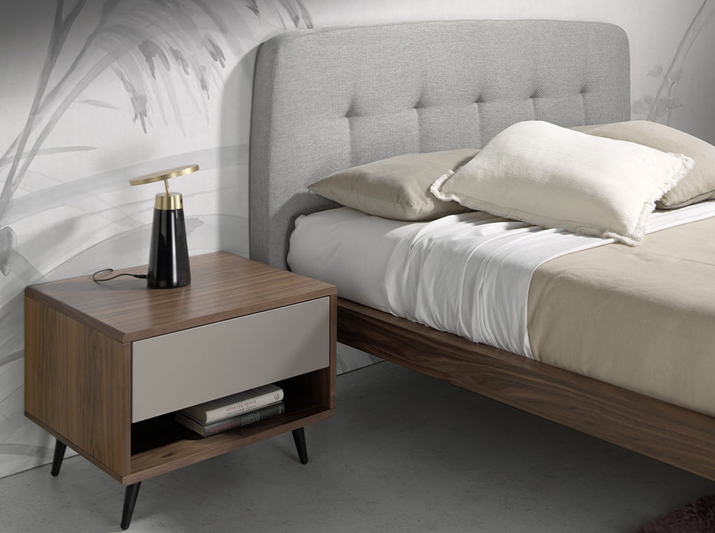 Noptiera din Lemn Furniruit cu Sertar si Raft Angel Cerda