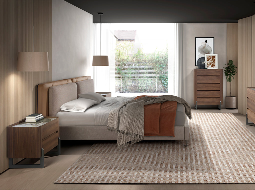 Pat dublu din piele ecologica si tesatura gri cu picioare din otel inoxidabil Angel Cerda