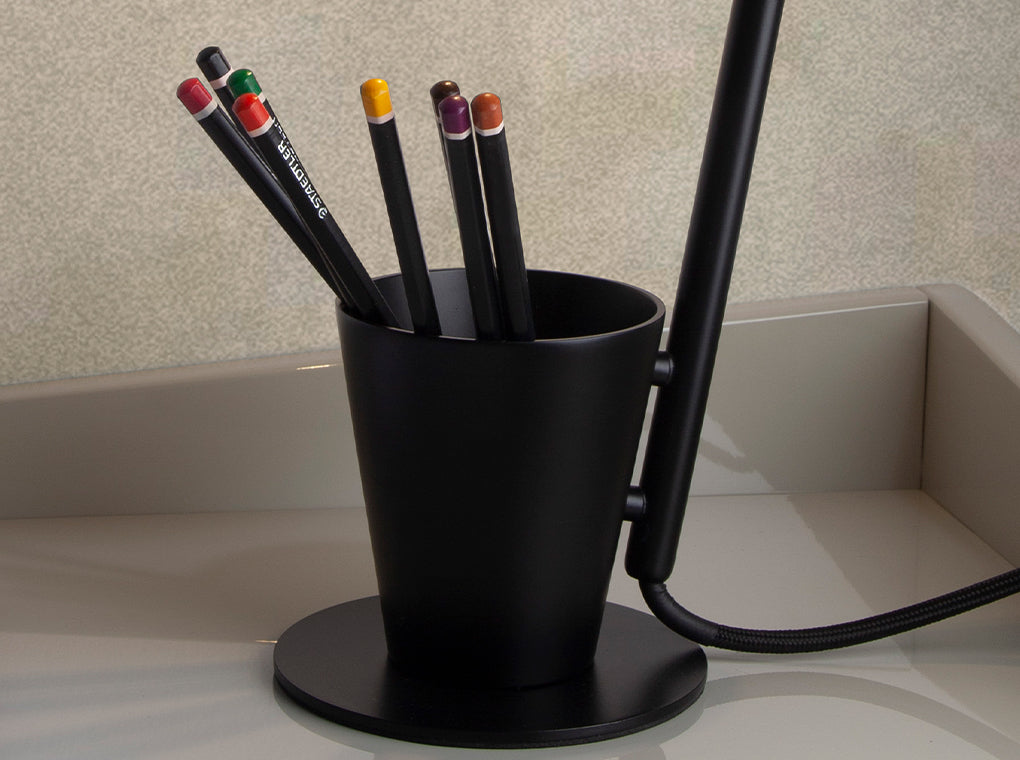 Veioza din Otel Negru cu Baza de Depozitare Angel Cerda