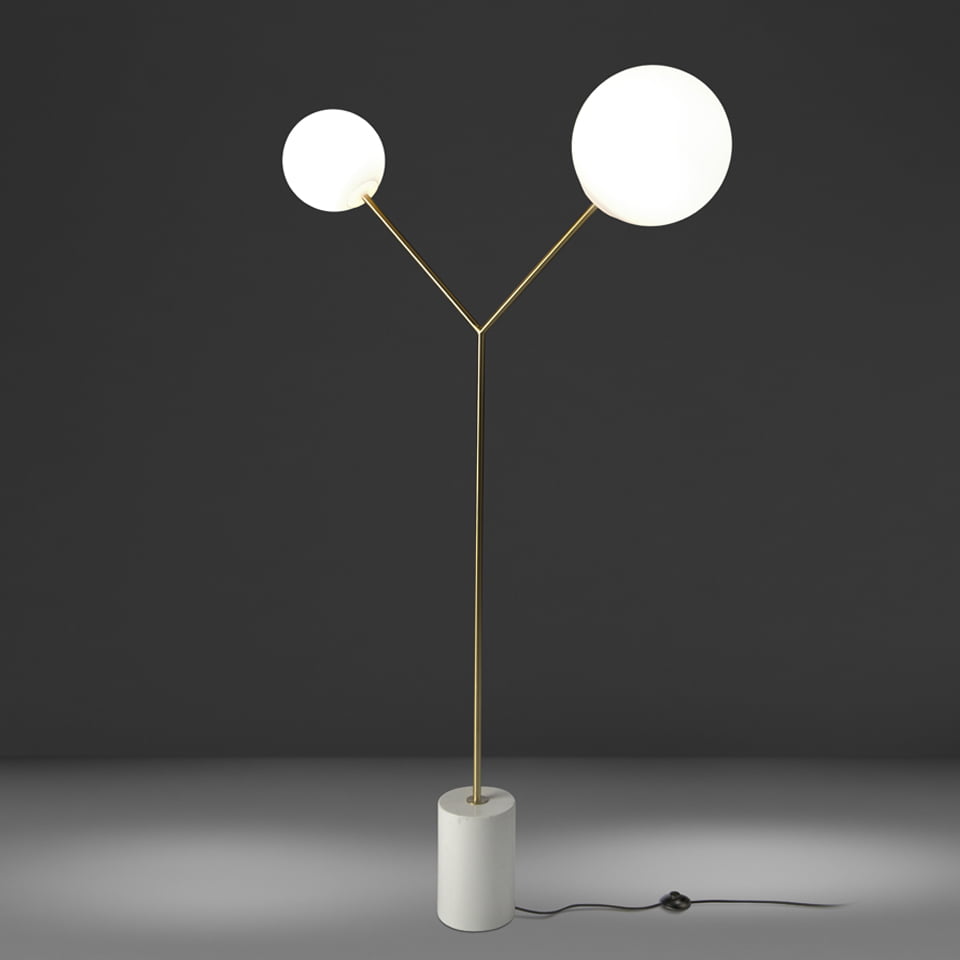 Lampadar din Marmura Alba si Otel Auriu cu Sticla Alba Angel Cerda