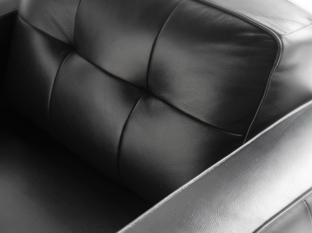 Canapea cu trei locuri tapitata in piele neagra Angel Cerda
